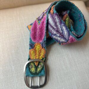 Hand Embroidered Fair Trade Floral 100 % Wool Belt Size Medium